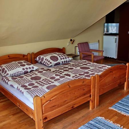 Bed and Breakfast Pigal Panzio Badacsonyors Экстерьер фото