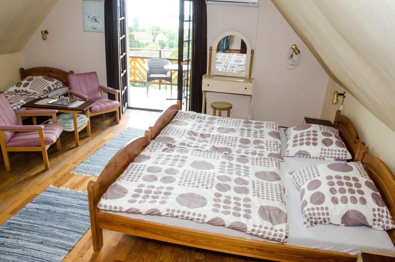 Bed and Breakfast Pigal Panzio Badacsonyors Экстерьер фото